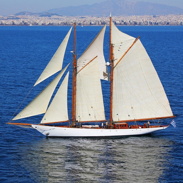 Classic Sailing Yachts